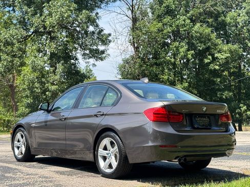Used 2013 BMW 328i xDrive Sedan AWD/4WD image 7