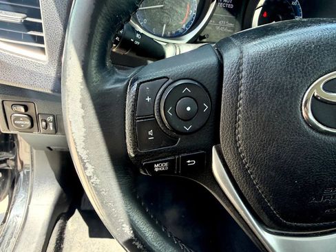 Used 2015 Toyota Corolla S FWD image 19