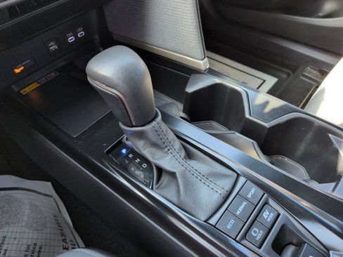 Certified 2025 Toyota Camry SE w/ Convenience Package FWD image 24