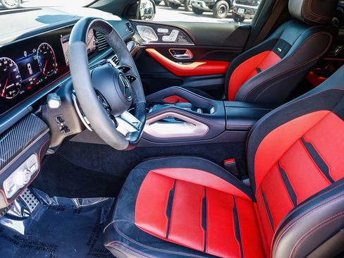 Used 2024 Mercedes-Benz GLE 53 AMG 4MATIC image 19