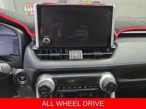 Used 2023 Toyota RAV4 SE w/ Convenience Package AWD/4WD image 20