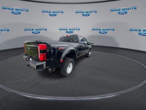 Used 2024 Ford F350 Lariat w/ Lariat Ultimate Package AWD/4WD image 8