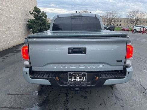 Used 2020 Toyota Tacoma TRD Sport image 5
