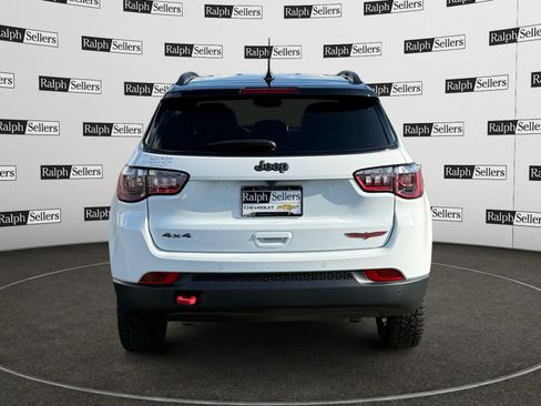 Used 2025 Jeep Compass Trailhawk AWD/4WD image 5