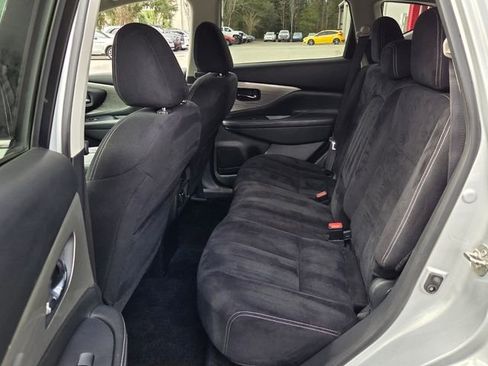 Used 2018 Nissan Murano SV image 10