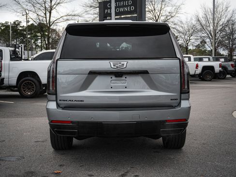 Used 2025 Cadillac Escalade Sport Platinum w/ LPO, ONYX Package image 9