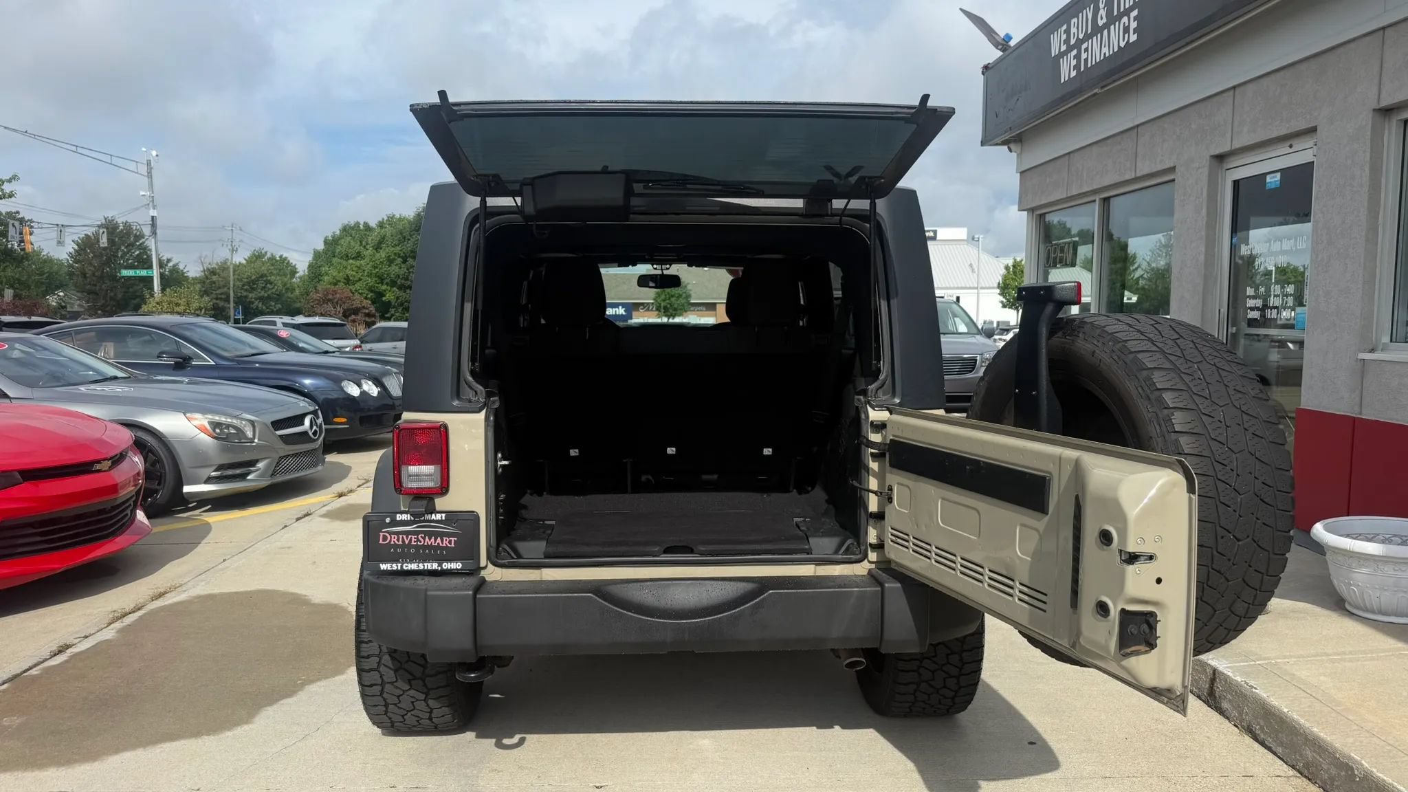 Used 2017 Jeep Wrangler Unlimited Sport w/ Quick Order Package 24S AWD/4WD image 20