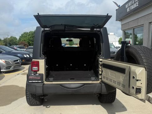 Used 2017 Jeep Wrangler Unlimited Sport w/ Quick Order Package 24S AWD/4WD image 20