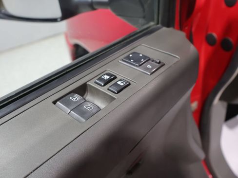Used 2006 Nissan Titan SE AWD/4WD image 21