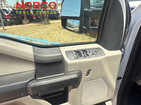 Used 2022 Ford F250 XL w/ STX Appearance Package image 18