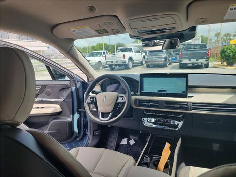 New 2026 Lincoln Corsair Premiere image 27