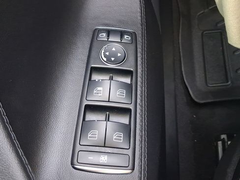 Used 2013 Tesla Model S RWD image 25