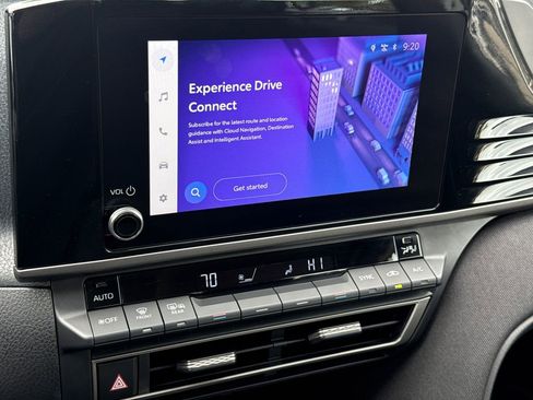 Used 2025 Toyota Camry LE w/ Convenience Package FWD image 22