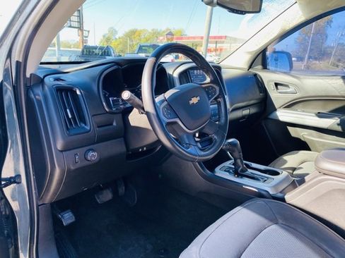 Used 2018 Chevrolet Colorado LT image 29