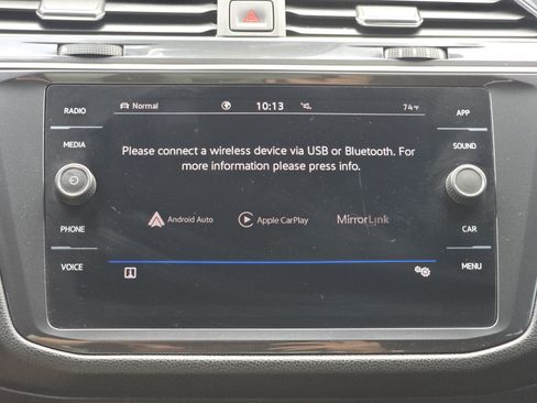 Certified 2023 Volkswagen Tiguan SE R-Line AWD/4WD image 10