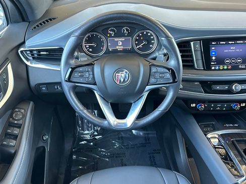Certified 2023 Buick Enclave Essence FWD image 17