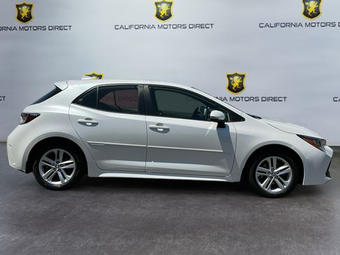 Used 2021 Toyota Corolla SE w/ SE Preferred Package FWD image 4