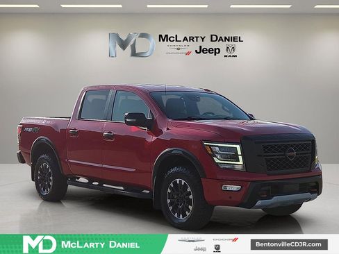 Used 2021 Nissan Titan PRO-4X w/ Pro-4x Convenience Package AWD/4WD image 1