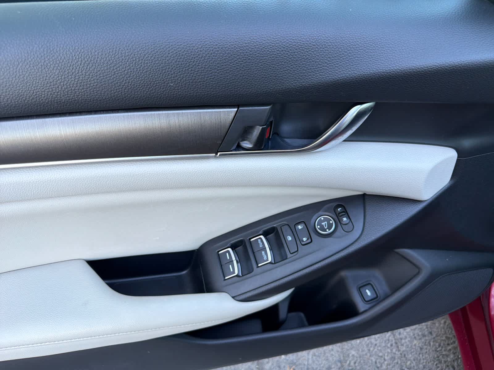 Used 2020 Honda Accord LX image 12