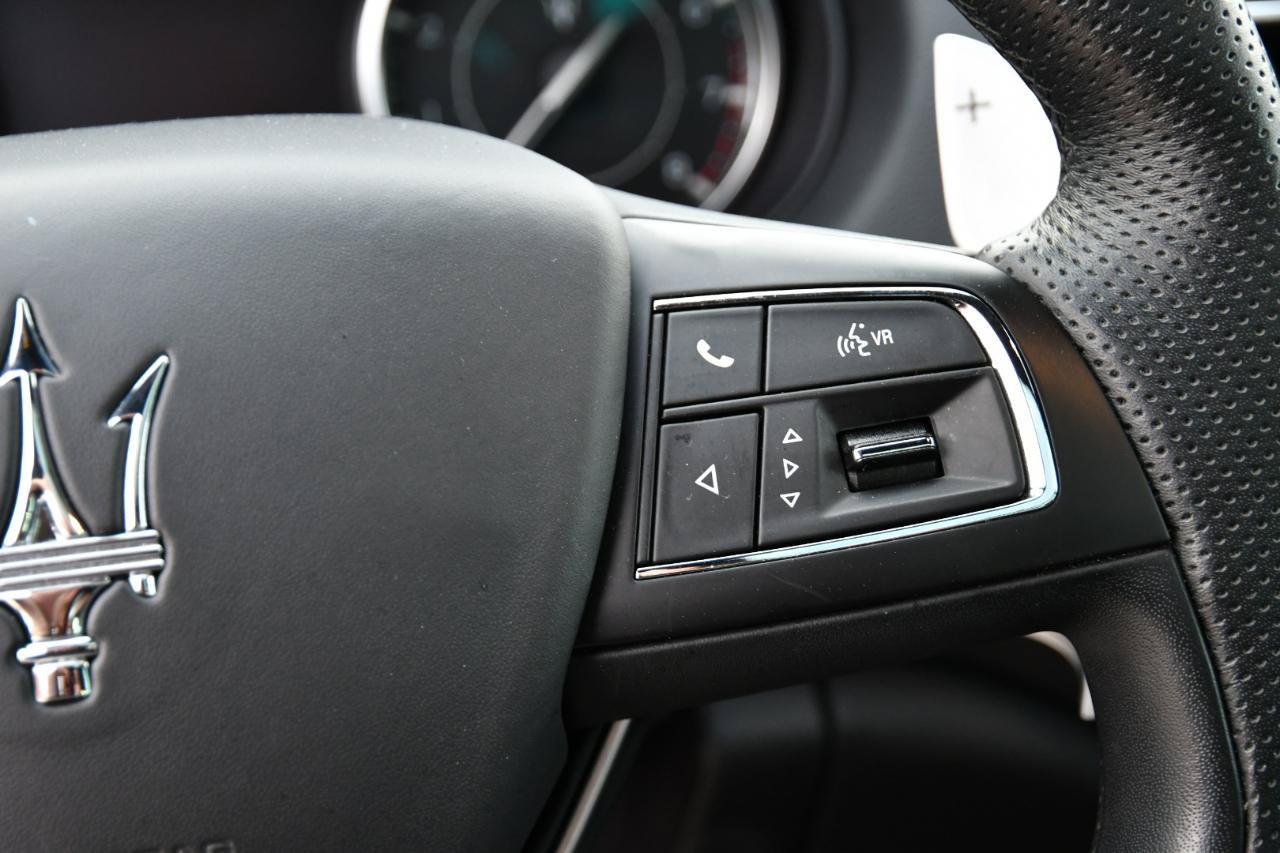 Used 2023 Maserati Levante Modena AWD/4WD image 12