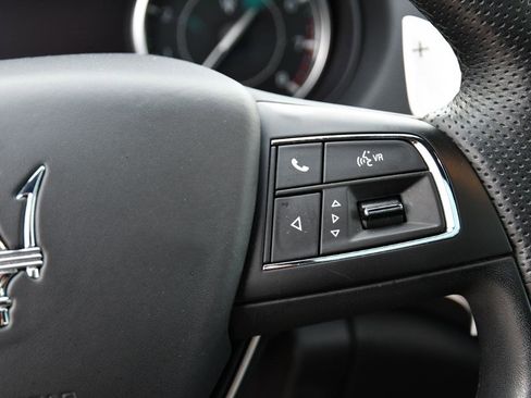 Used 2023 Maserati Levante Modena image 12