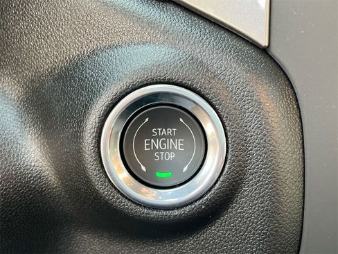 New 2025 Chevrolet Silverado 1500 Custom image 17