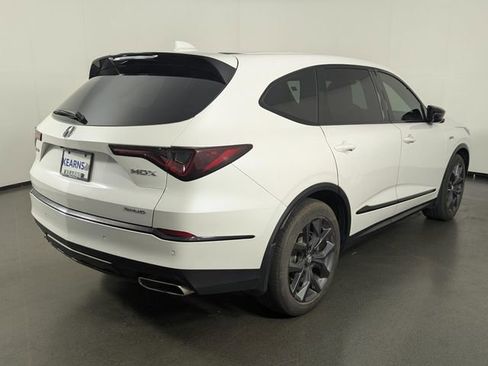 Used 2023 Acura MDX A-Spec image 7