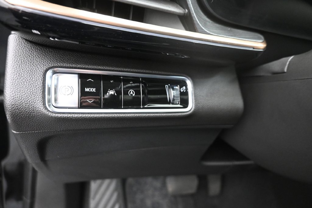 Used 2024 Buick Envision Avenir AWD/4WD image 20