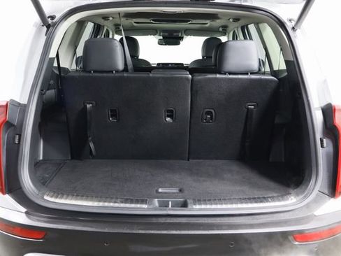 Used 2021 Kia Telluride SX image 18