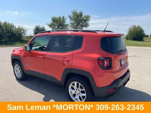 Used 2015 Jeep Renegade Latitude w/ Popular Equipment Group AWD/4WD image 4
