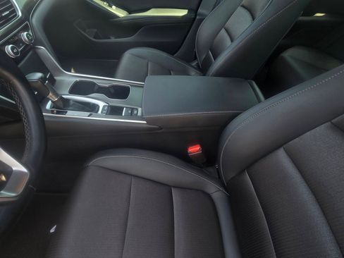 Used 2020 Honda Accord Sport image 11
