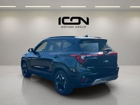 Used 2025 Kia Seltos S FWD image 3