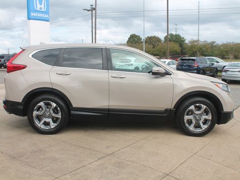 Used 2017 Honda CR-V EX-L image 4