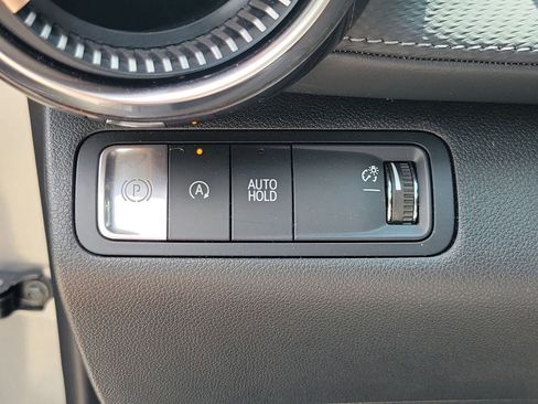Used 2025 Chevrolet Equinox LT FWD image 27