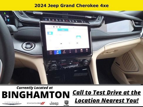 Used 2024 Jeep Grand Cherokee Limited 4xe AWD/4WD image 17