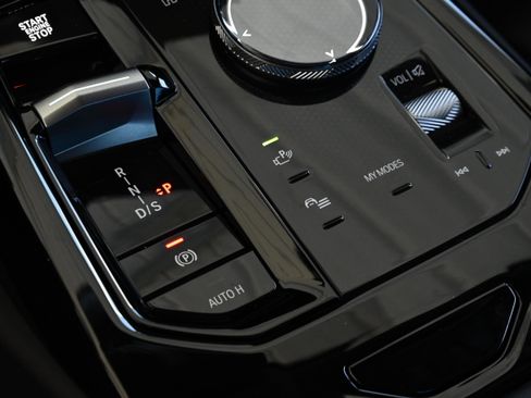 New 2026 BMW 530i 530i w/ Premium Package image 18