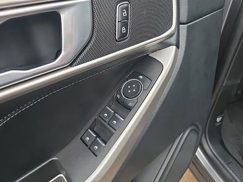 Used 2023 Ford Explorer XLT w/ Equipment Group 202A image 32