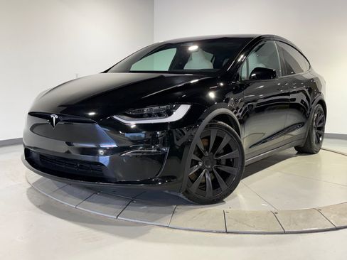 Used 2022 Tesla Model X Plaid image 8