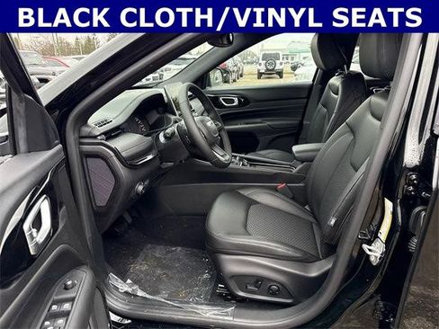 New 2026 Jeep Compass Latitude AWD/4WD image 3