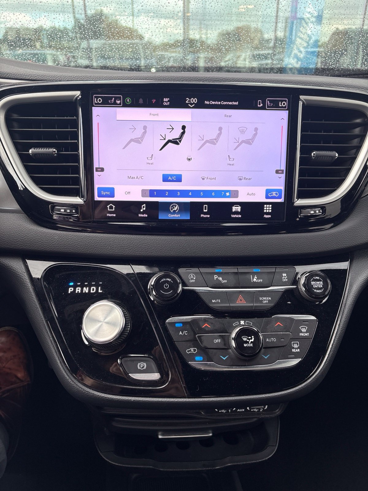 Used 2025 Chrysler Pacifica Select FWD image 14