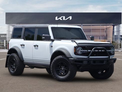 Used 2023 Ford Bronco Wildtrak AWD/4WD image 2