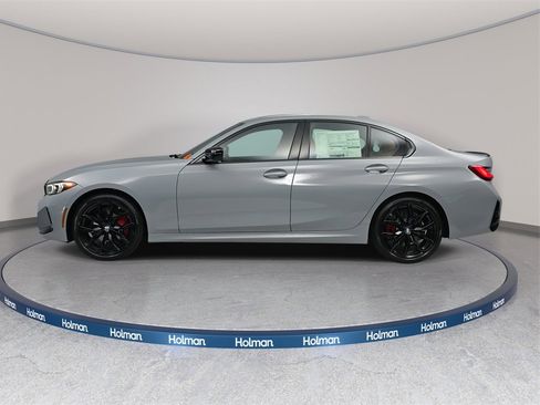 New 2026 BMW 330i xDrive Sedan w/ M Sport Package image 8