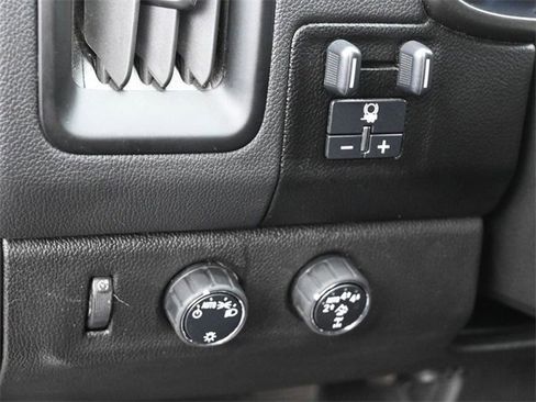 Used 2019 Chevrolet Colorado ZR2 image 20