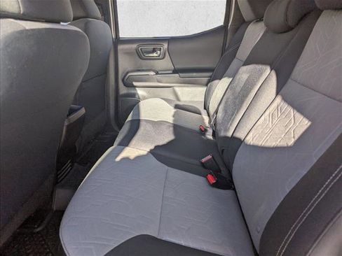 Used 2023 Toyota Tacoma TRD Off-Road image 16