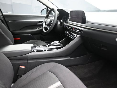 Certified 2023 Hyundai Sonata SEL w/ Preferred Accessory Package FWD image 26