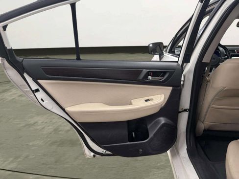 Used 2016 Subaru Legacy 2.5i Limited image 13