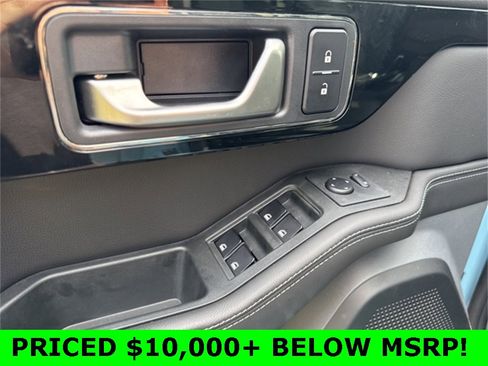 Used 2024 INEOS Grenadier Fieldmaster Edition image 26