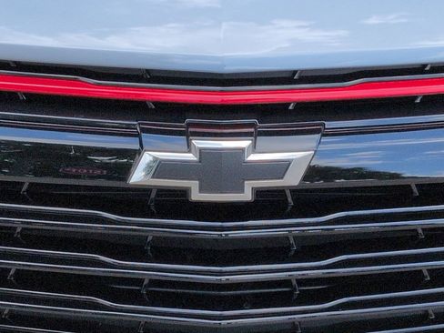 Used 2025 Chevrolet Blazer LT w/ Redline Edition FWD image 5