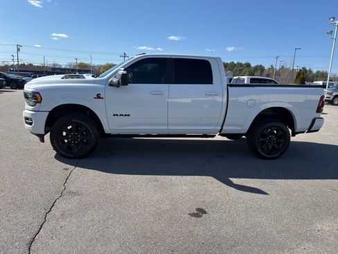 Used 2024 RAM 2500 Limited AWD/4WD image 2