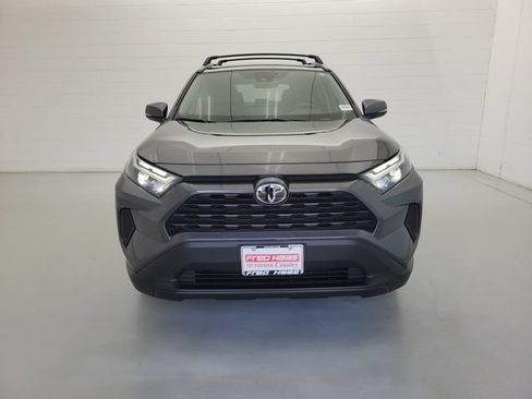 Used 2023 Toyota RAV4 XLE w/ Convenience Package FWD image 3
